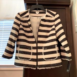 Ladies Crown & Ivy jacket. Size small. NWT